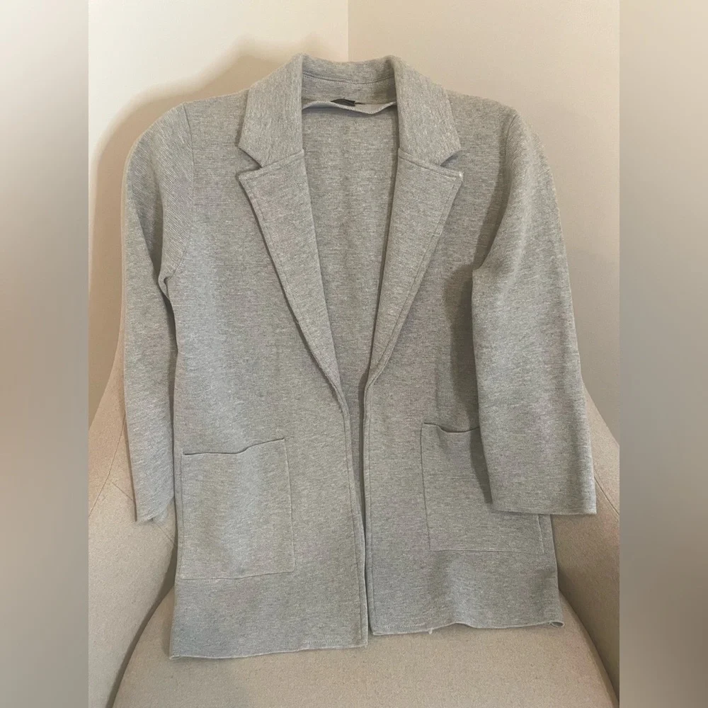 J. Crew Grey Open Front Cardigan, Size Small,
Oversized Fit. Wool Blend. - Picture 1 of 8